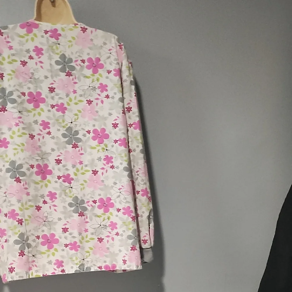 Floral Women's Nurses Scrub Jacket - Pink and Gray - Picture 13 of 17